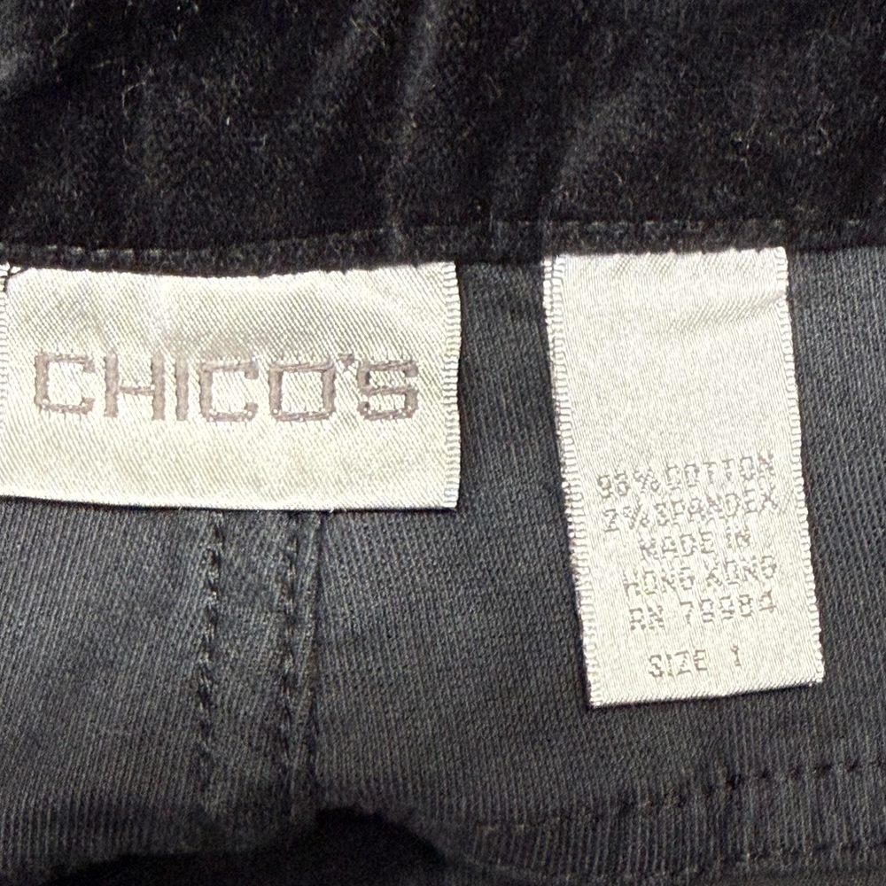Chico’s size 1/Medium (8) Women’s Black Velvet Mid Rise Straight Leg Pants - Picture 5 of 5